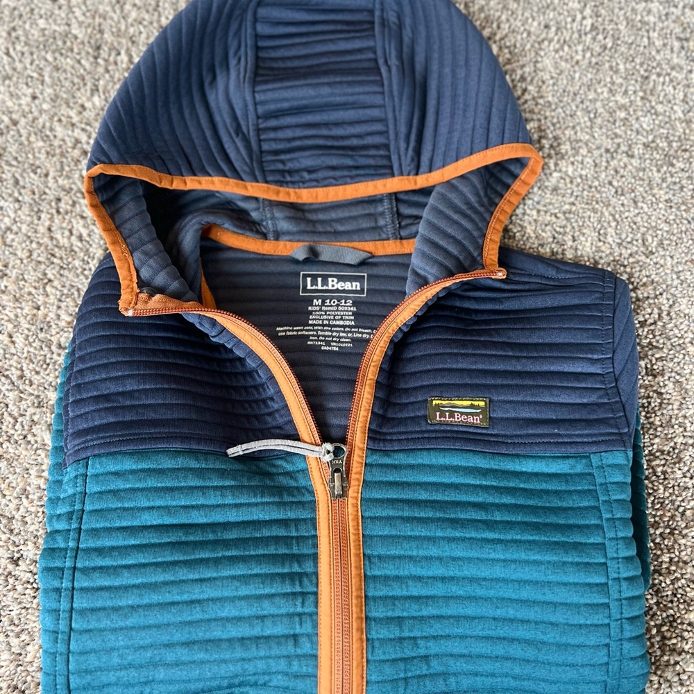 10-12 big kids L.L. Bean Teal and Navy Quilted Hoodie nwot